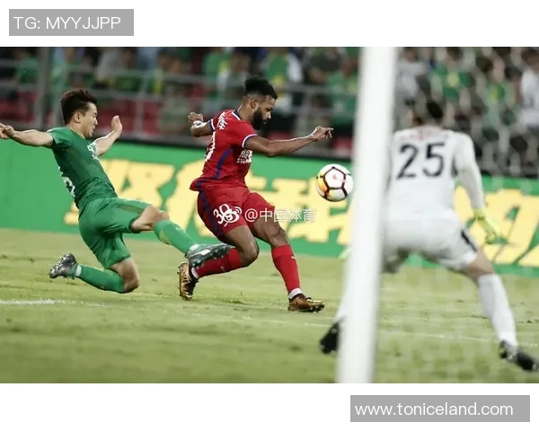 2019年北京中赫国安对阵重庆斯威精彩比赛录像回顾与分析